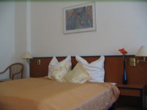 Lain-lain 4 Zimmervermietung Härtig