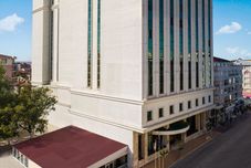 อื่นๆ Elite World Van