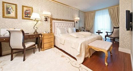 อื่นๆ 2 Elite World Van