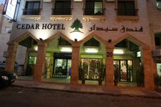 อื่นๆ Cedar Hotel
