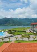 Imej utama Waterfront Resort by KGH Group