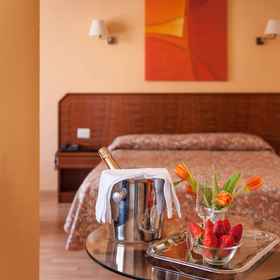 Primary image 1 Hotel Unzaga Plaza, Arrasate / Mondragón Hotels