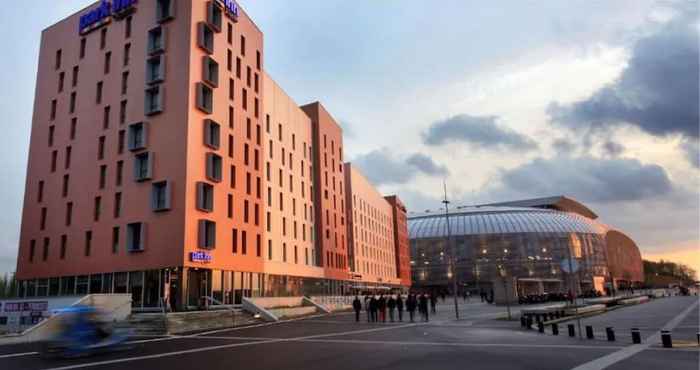 Others Park Inn by Radisson Lille Grand Stade