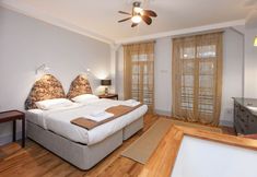 Lain-lain 7 Chiconomy Suites