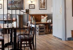 Khác 2 The Green Dragon