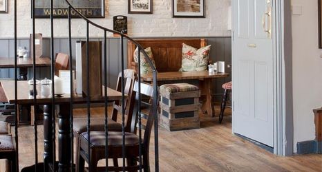 Khác 2 The Green Dragon