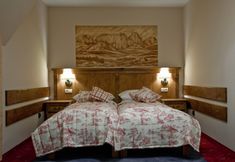 อื่นๆ 6 Helan Family & Garden