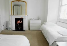 Others 3 Kew Studios and Rooms