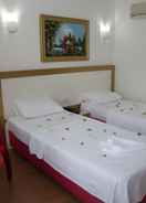 Bilik Kristal Beach Hotel