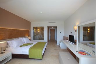 其他 4 Sentido Bellazure