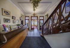 Others 6 Willa Carlton