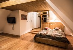 Others 3 Willa Carlton