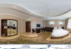 Others 6 Royal Petrol Hotel