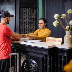 Primary image 1 Hanoi Ancient Paradise Hotel, Khách sạn Cafe Trấn Vũ