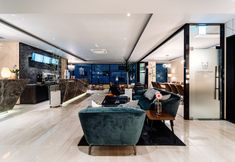 Khác 3 Hotels One