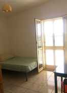 Primary image 4 Seater Room for Rent With Private Bathroom and Wifi - Molise