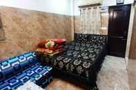 Lainnya Aggarwal Guest House In Cream Location 92,121,74700