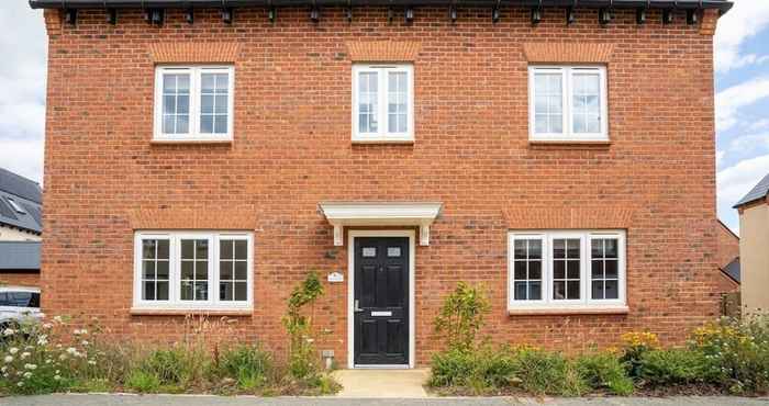 อื่นๆ Lovely 5-bed House in Centre of Bicester Village