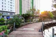 อื่นๆ Minimalist 2BR at Green Pramuka Apartment near Shopping Mall