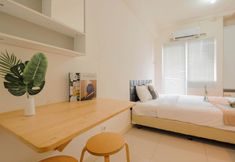 Others 7 Cozy Studio with Direct Access to Mall at Green Pramuka Apartment
