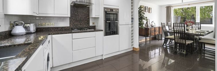 其他 House - Sleeps 8 & On-site Parking