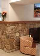 Lobi Microtel Inn & Suites by Wyndham Georgetown Lake