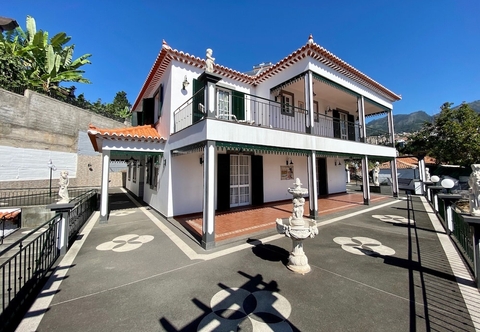 Others Classic Tranquil Madeiran 4-bedroom Villa Funchal