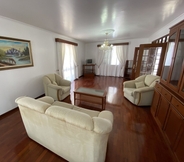 Others 4 Classic Tranquil Madeiran 4-bedroom Villa Funchal