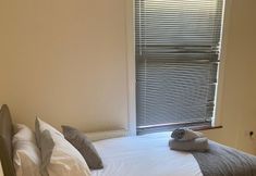 Others 4 Reading 3 bed 2 bath