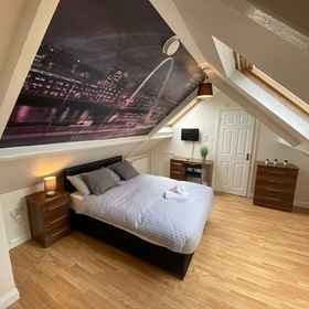 Primary image 1 Amazing 8 bedroom apartment, Hotel Newcastle Racecourse