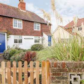 Primary image 1 2 シービュー コテージズ, クロウハースト ホテル