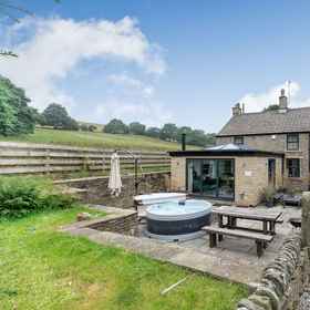 Primary image 1 Carr House Farm, Edale Hotels