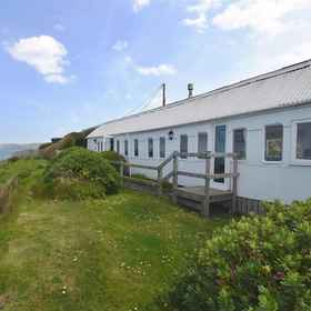 Primary image 1 Clifftop Carriage, Hotel Troedyraur