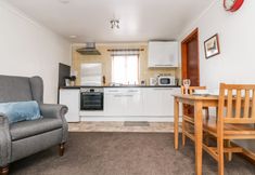 Others 4 Coach House Cottage