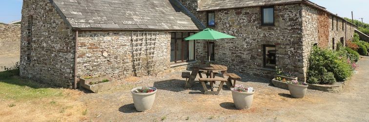 อื่นๆ The Roundhouse