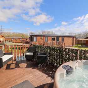 Primary image 1 Duckling Lodge, Gresgarth Hall Gardens Hotels