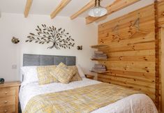 Lain-lain 4 Someplace Else