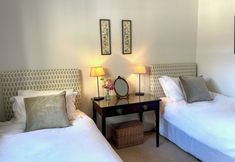 Others 5 1A Erneston Crescent