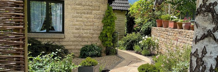 Others 1A Erneston Crescent