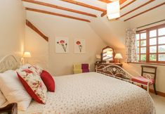 Lain-lain 6 Flora's Barn