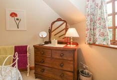 Lain-lain 3 Flora's Barn