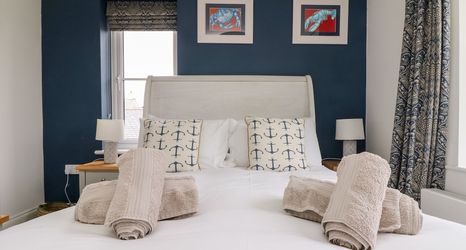 기타 2 Beacon House