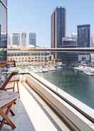 Imej utama Dazzling & Artistic Studio Apartment In Dubai Marina