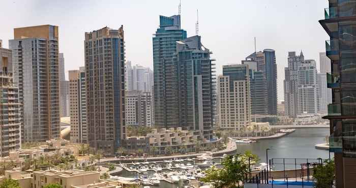 Lainnya Elegant & Spacious 2BR Apartment In Dubai Marina