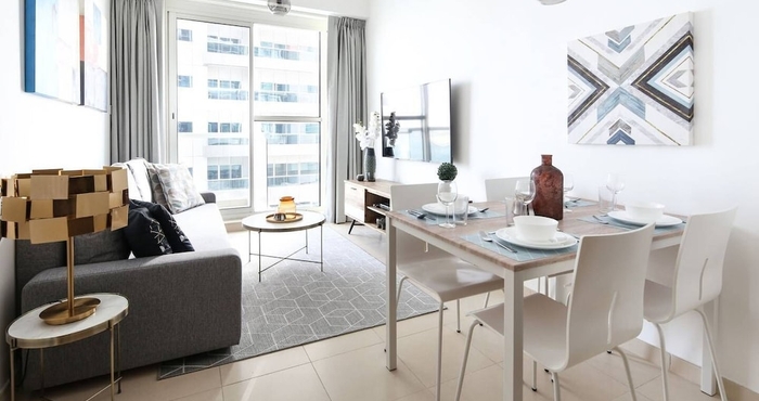 Others Modern and Stylish 1BR in Business Bay