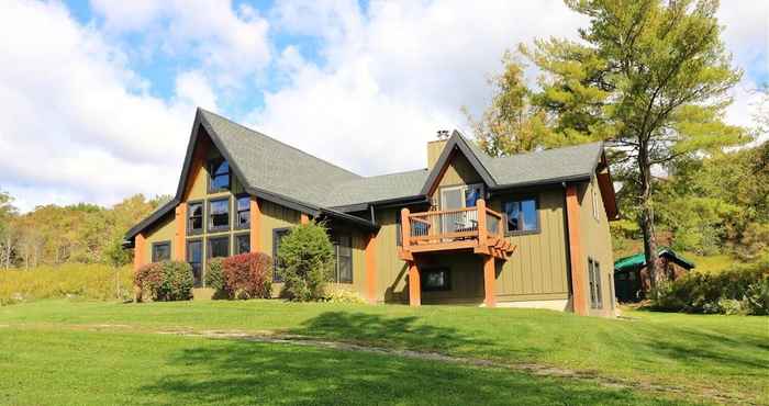 Others Smokey Valley Lodge 2 Bedroom Home by Redawning