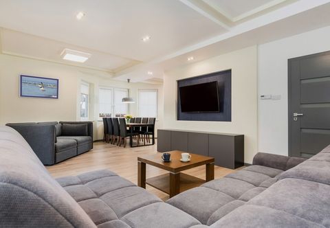 Lainnya Holiday House Mewa by Renters