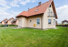 Lainnya 2 Holiday House Mewa by Renters