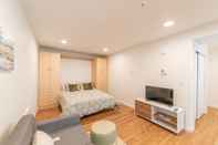 Others Bright Studio On Capitol Hill-amazing Rooftop Studio Bedroom Condo by Redawning