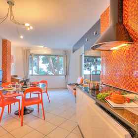 Primary image 1 Il Suono del Mare 200m from sea, Hotel Wall of Alassio